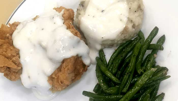 Double Sky Diner Moody Texas country restaurant catering chicken fried steak, mashed potatoes and green beans